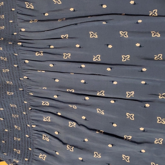 Blouse - Picture 3 of 4